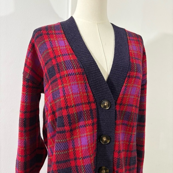 Ann Taylor Plaid Cardigan V Neck Red Purple Button Down Sz M Academia Preppy - Picture 2 of 11